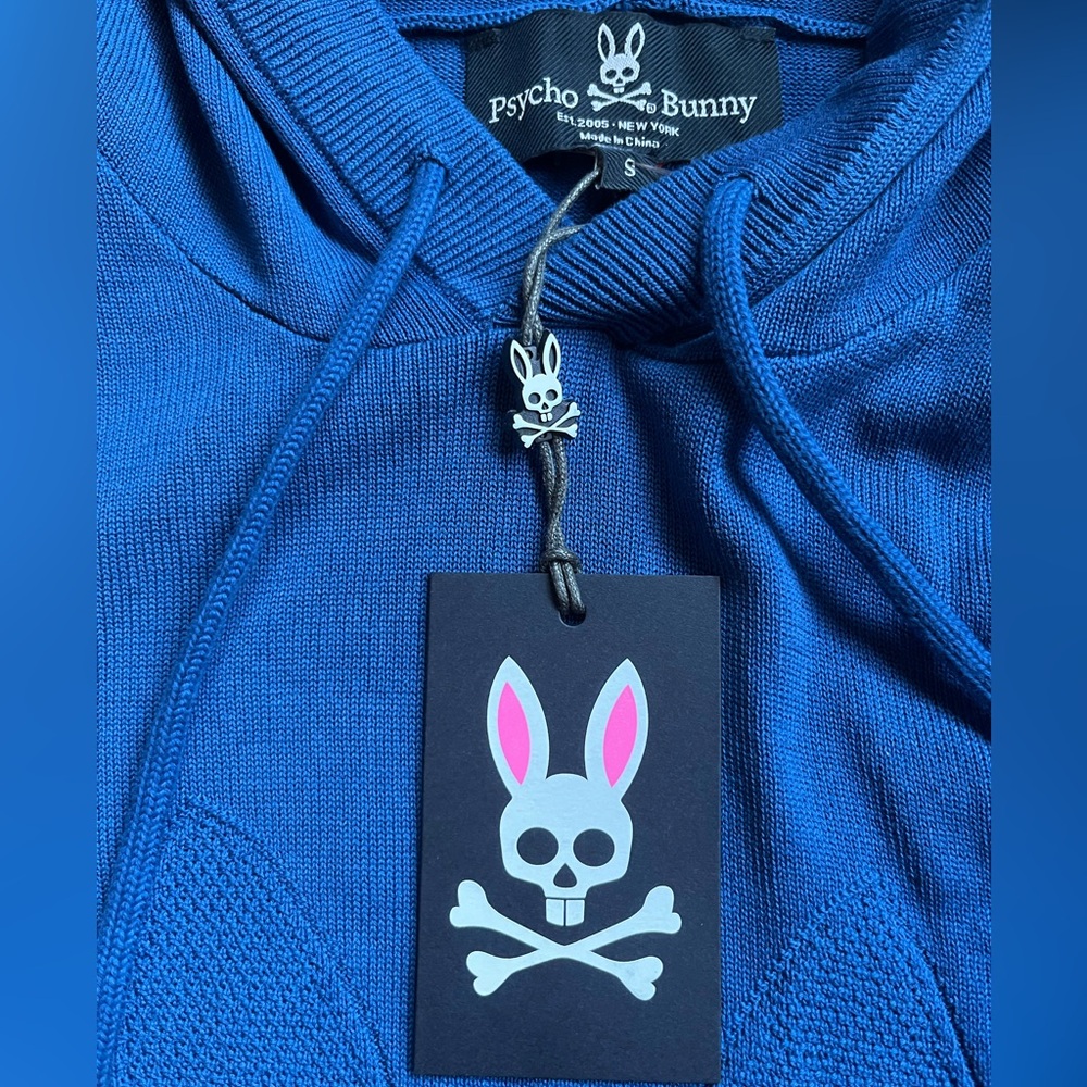 NWT PSYCHO BUNNY TONAL SWEATER WITH HOOD IN NILE BLUE. MEN’S SIZE SMALL.